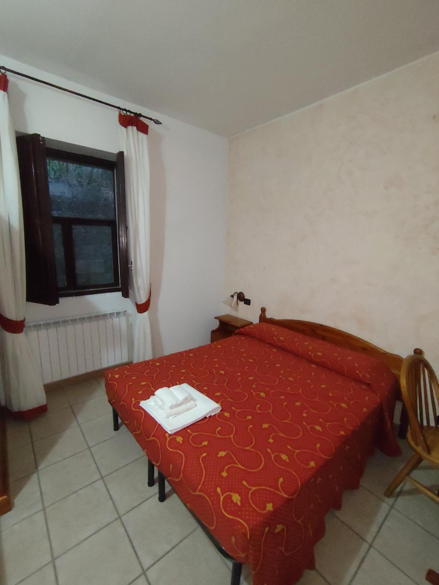 Hotel Il Rifugio Del Lupo Сканно Экстерьер фото