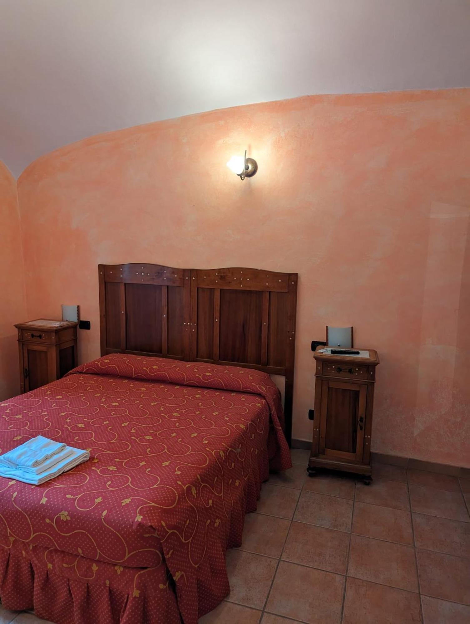 Hotel Il Rifugio Del Lupo Сканно Экстерьер фото