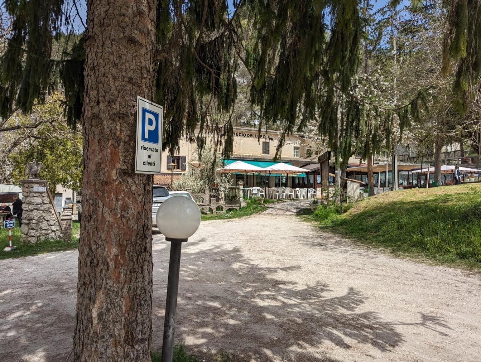 Hotel Il Rifugio Del Lupo Сканно Экстерьер фото