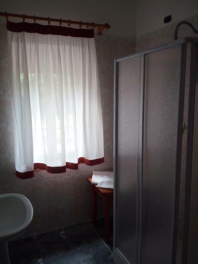Hotel Il Rifugio Del Lupo Сканно Экстерьер фото