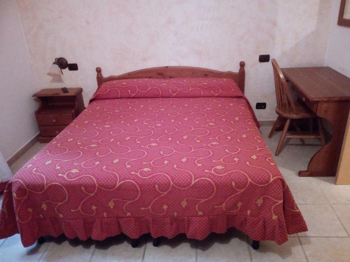 Hotel Il Rifugio Del Lupo Сканно Экстерьер фото